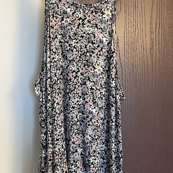 Maurice’s plus size tank top - Picture 3 of 3